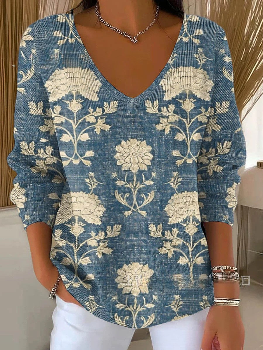Beatrice – Kolorowy sweter z dekoltem w serek