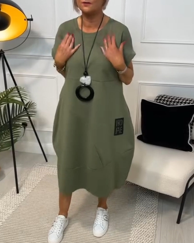 Cleo - Stylowa Sukienka z Krótkim Rękawem