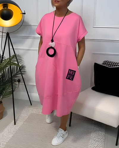 Cleo - Stylowa Sukienka z Krótkim Rękawem
