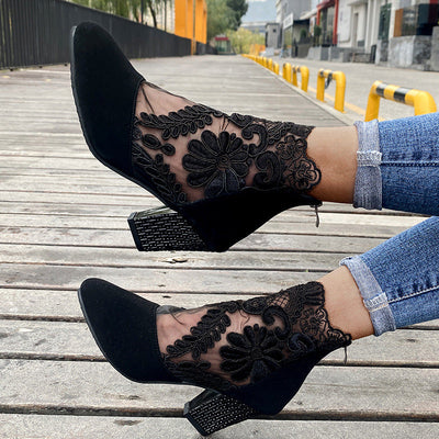 Berenika | Eleganckie koronkowe buty do kostki z blokowym obcasem