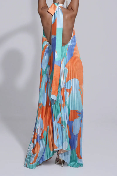 Isla – Elegancka Sukienka Maxi z Halterem i Faldami