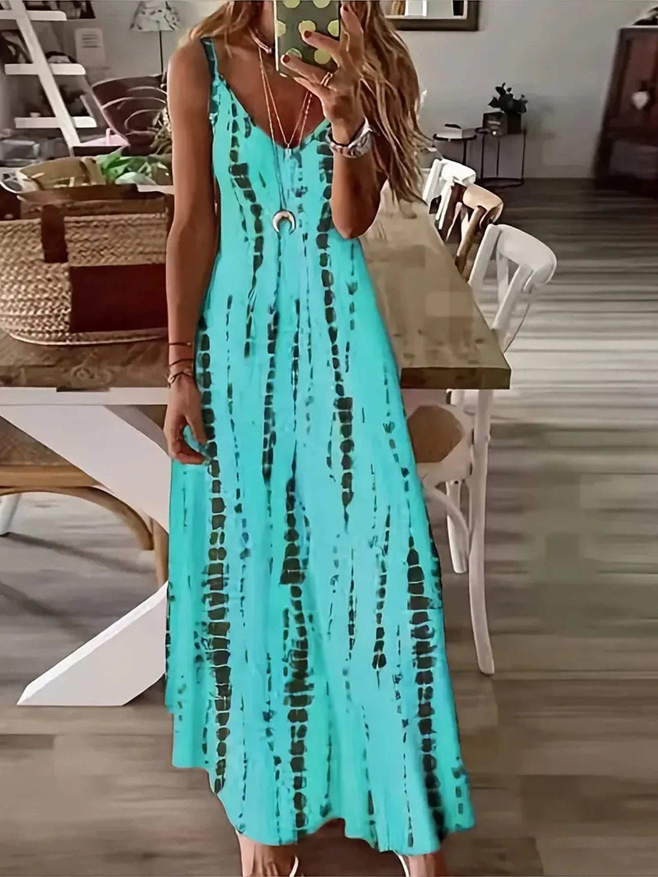 Seren - Damska sukienka maxi z dekoltem w serek i tie-dye