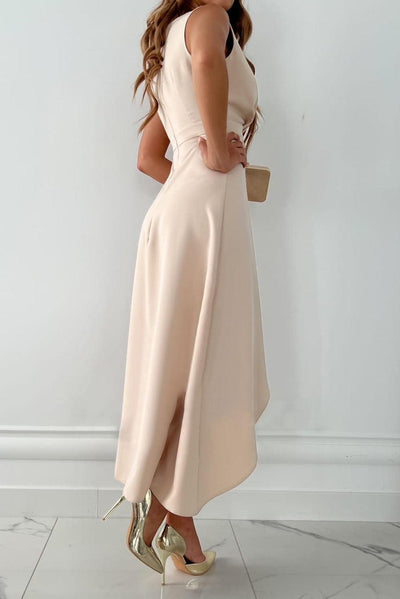 Lila – Elegancka Sukienka Midi z Dekoltem w Serek