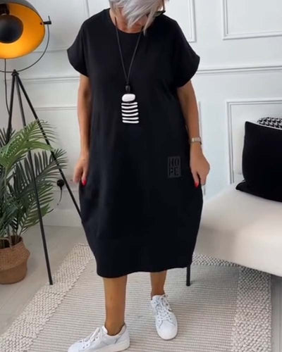 Cleo - Stylowa Sukienka z Krótkim Rękawem